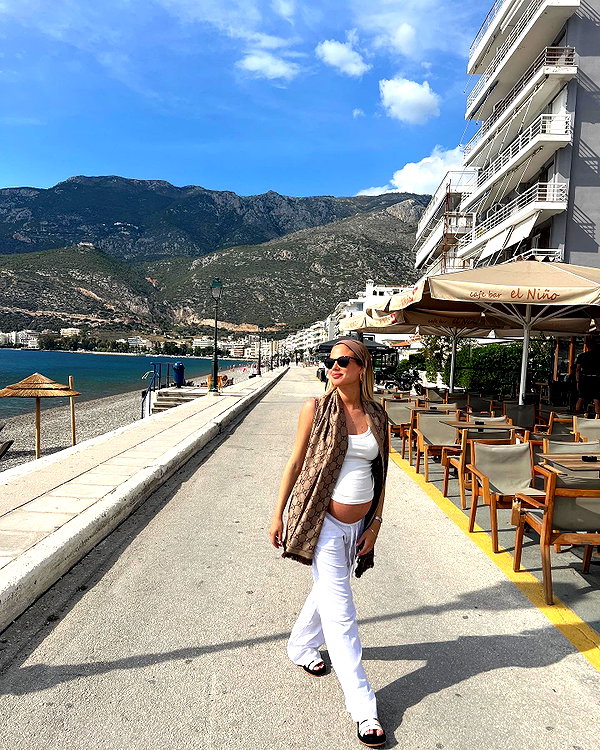 barzomer instagram image archive image