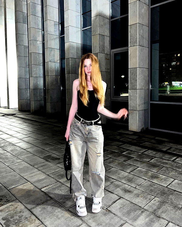 d.ddomyn instagram image archive image