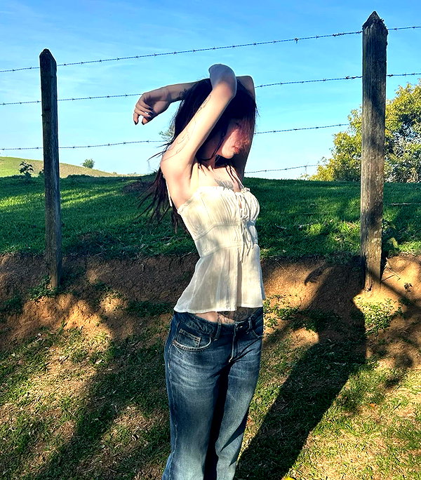 ambrzinha666 instagram image archive image