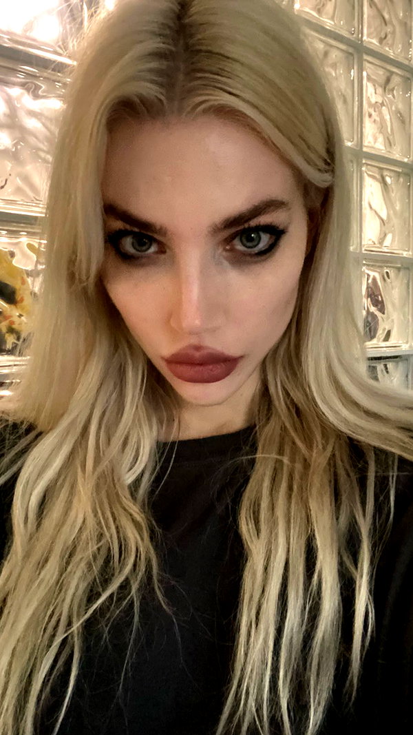 alien.hanna instagram image archive image