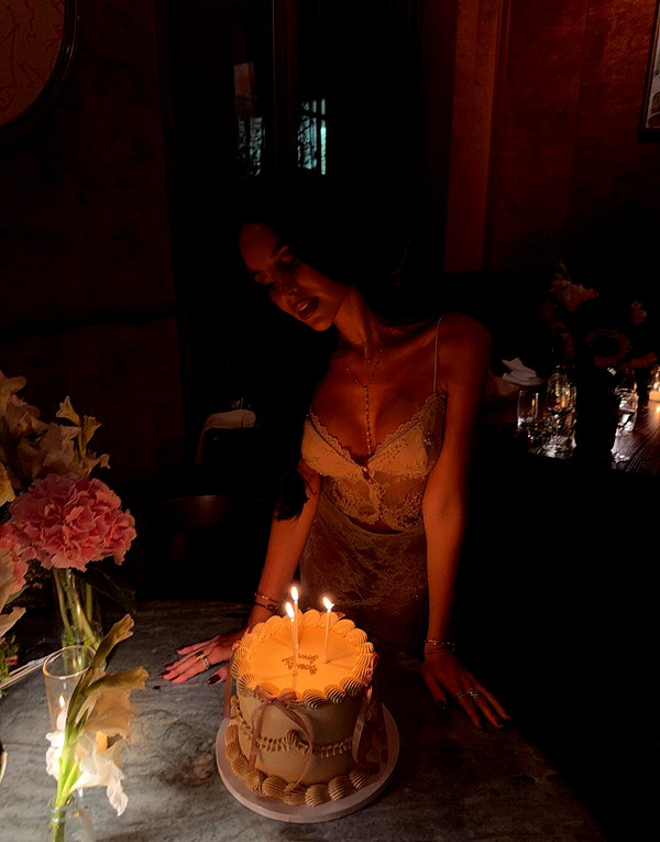 zoeliss instagram image archive image