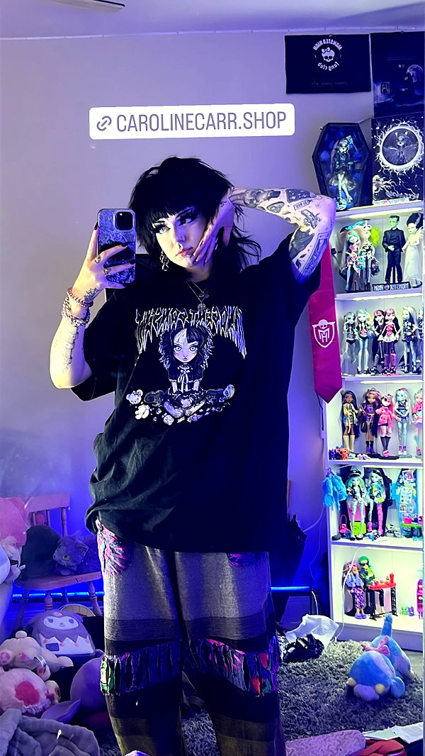 yeahimcaroline archive image