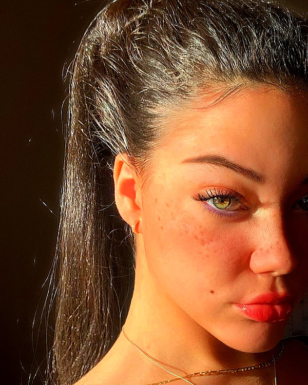 vanessa.rhd instagram image archive image