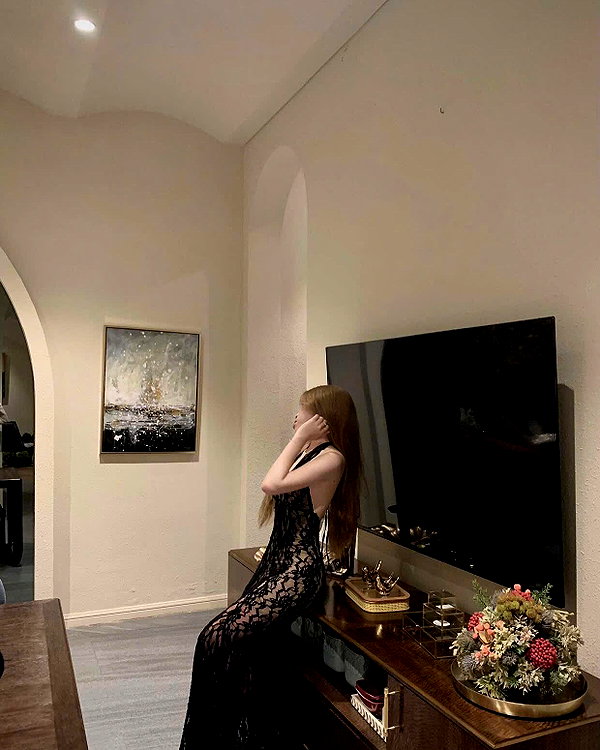 lyhythuedoxinh instagram image archive image