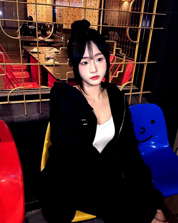 lai_931201 instagram image archive image