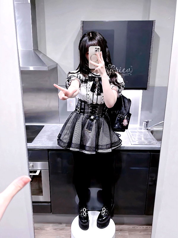 yxriev instagram image archive image