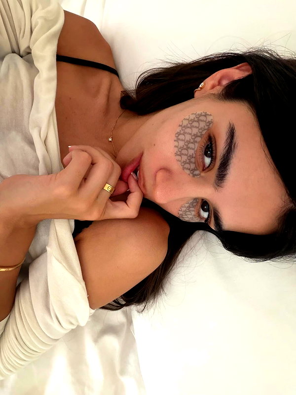 ainaratorneg instagram image archive image
