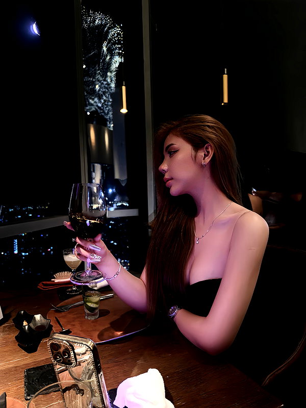 lyhythuedoxinh instagram image archive image