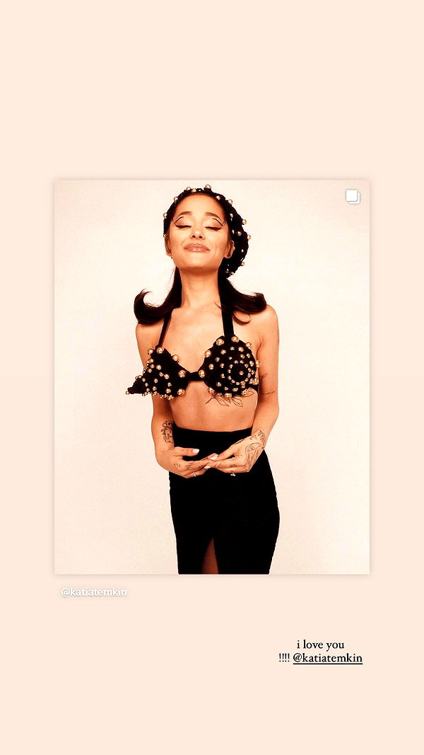 arianagrande instagram image archive image