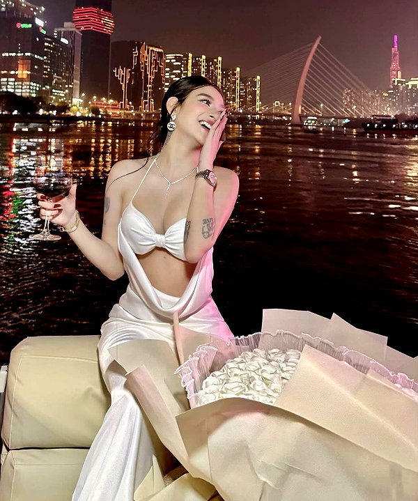 lyhythuedoxinh instagram image archive image