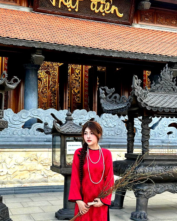 lyhythuedoxinh instagram image archive image