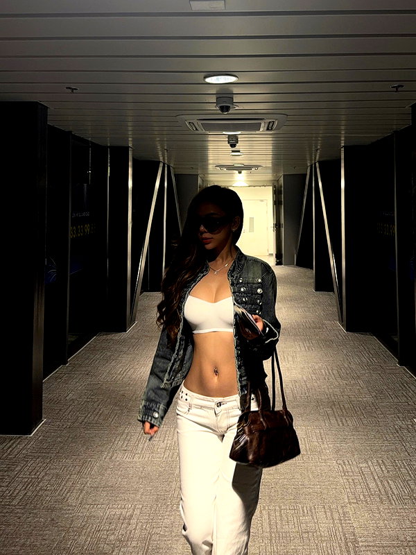 lyhythuedoxinh instagram image archive image