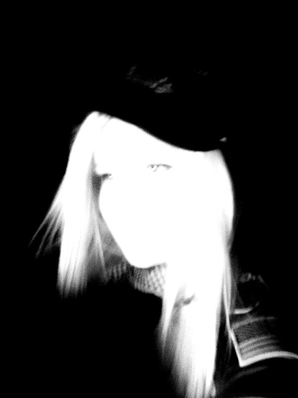 ch111oe instagram image archive image