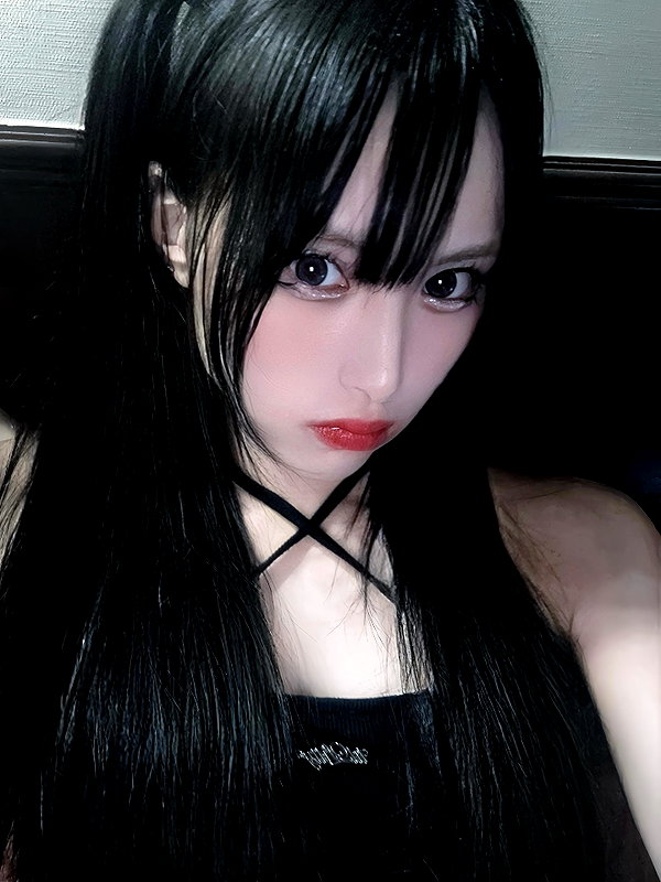 yamikumo_leisa instagram image archive image