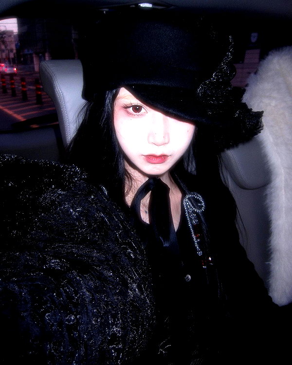 gakioyo instagram image archive image