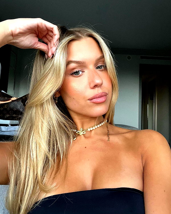 sophiebatzloff instagram image archive image