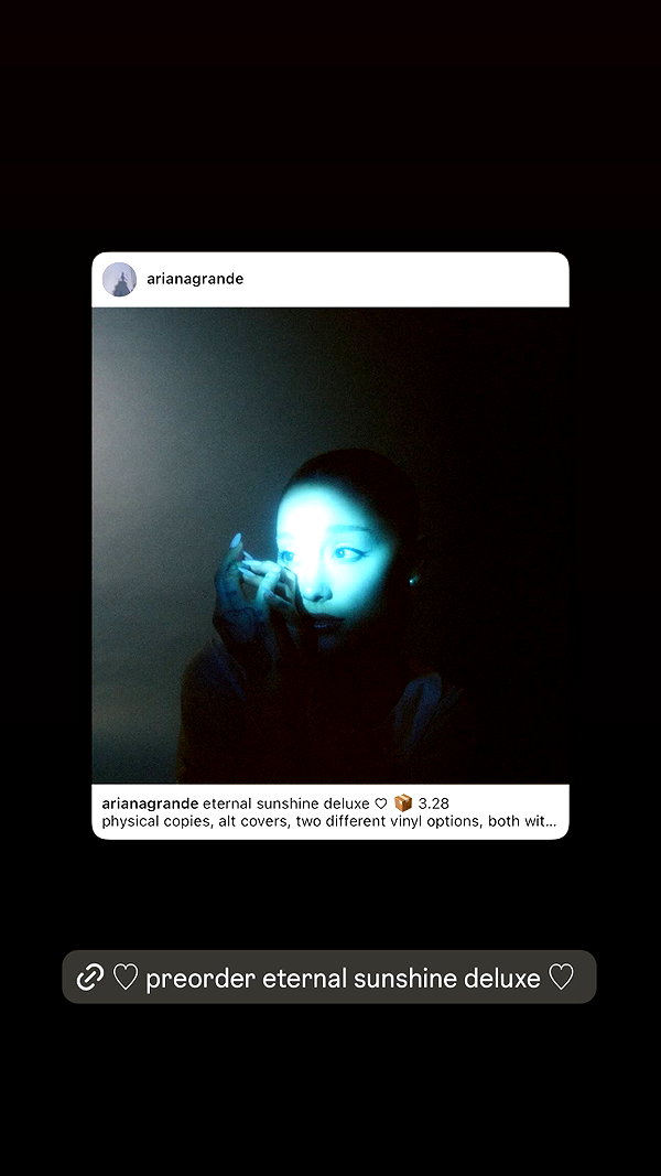 arianagrande instagram image archive image