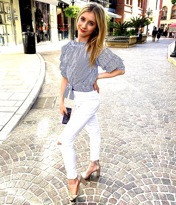 ellianawalmsley instagram image archive image