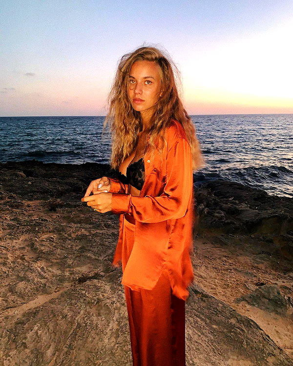 pia__kim instagram image archive image