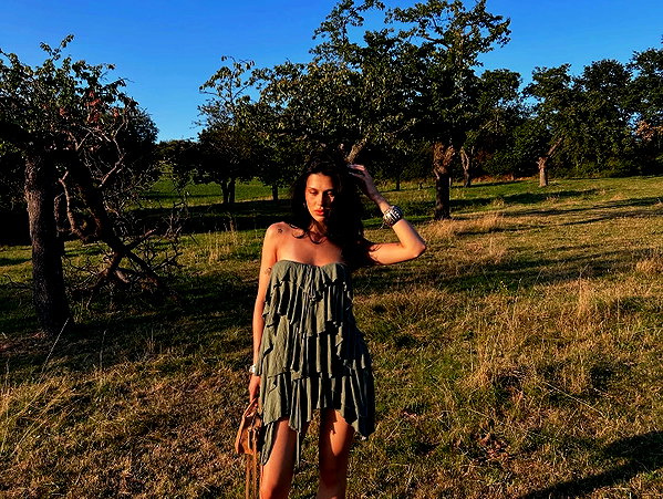 karolinaawasik instagram image archive image