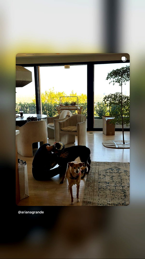 arianagrande instagram image archive image