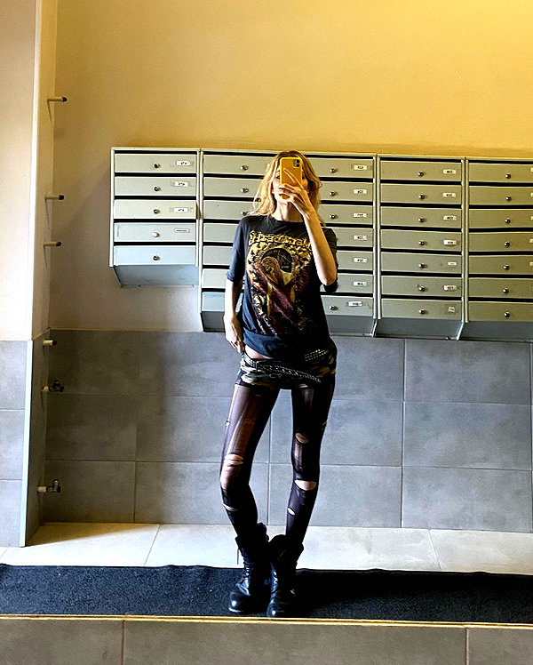 anya4everr instagram image archive image