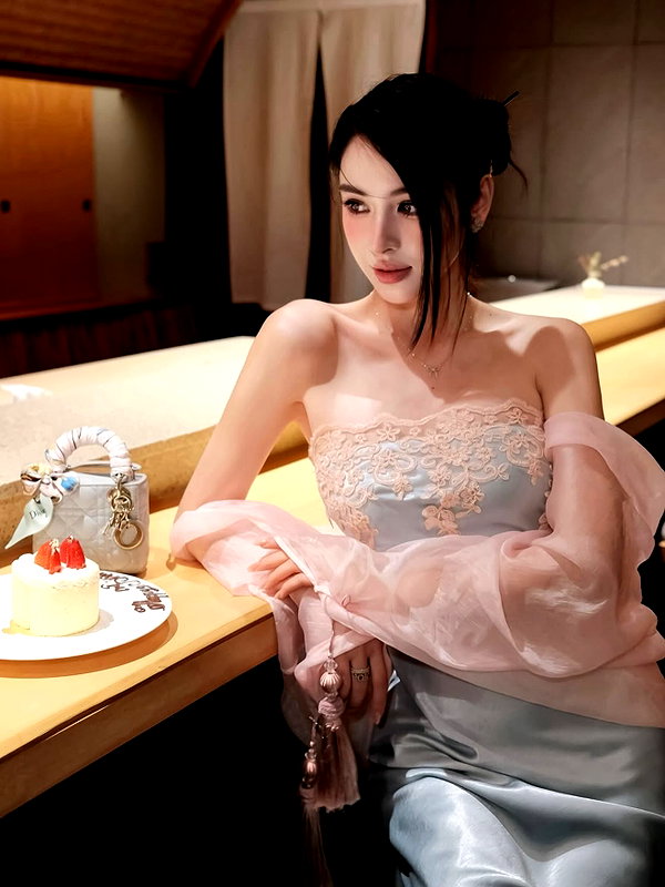lyhythuedoxinh instagram image archive image