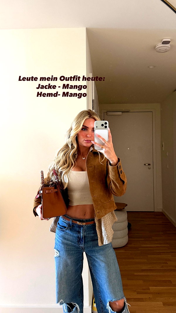alexis.blond instagram image archive image