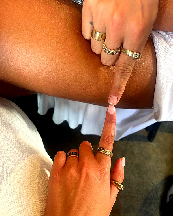 oliviaphillipps instagram image archive image