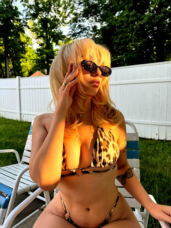 v.qx instagram image archive image