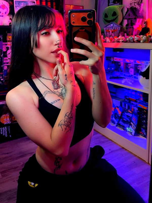 luucifina instagram image archive image