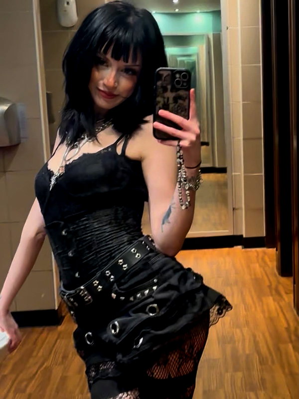 scarlett_ichor instagram image archive image