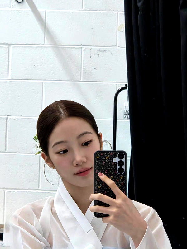 zuhazana instagram image archive image