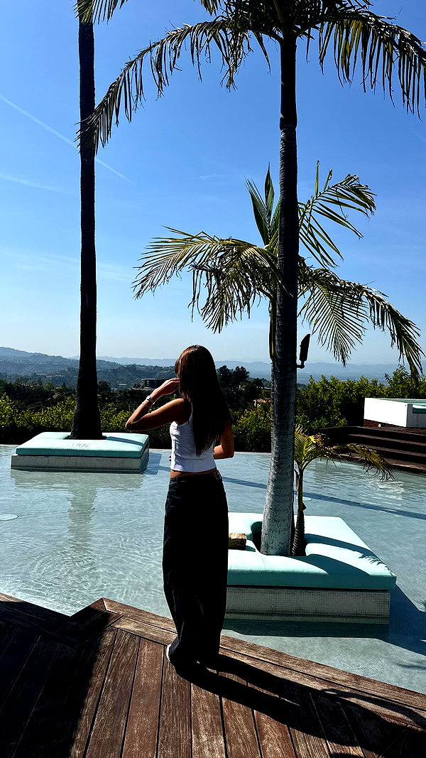 chloerosenbaum instagram image archive image