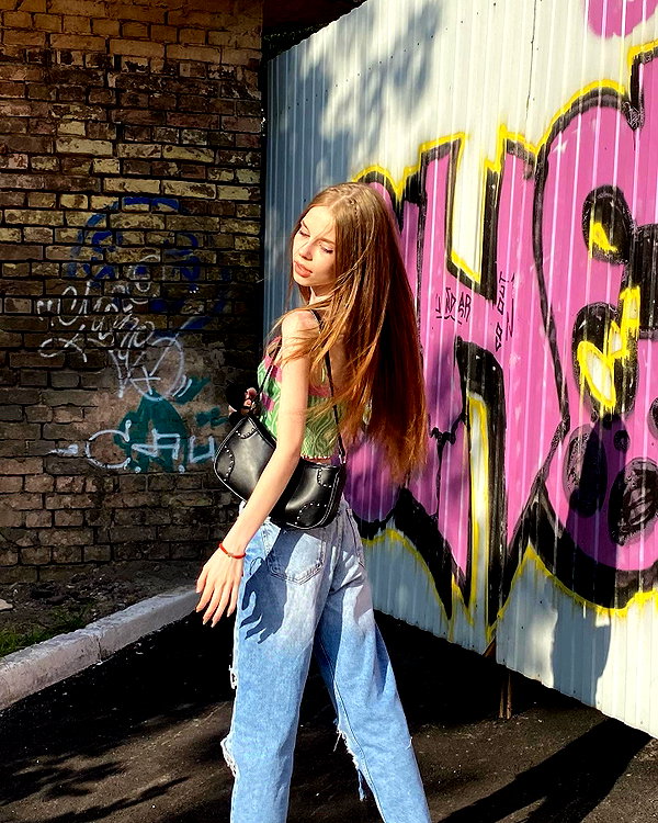 kristti.a instagram image archive image