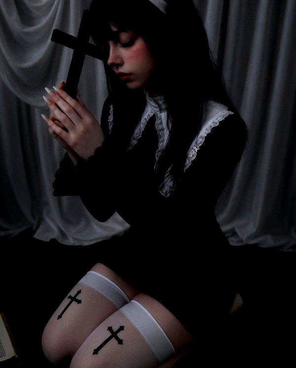 helybun instagram image archive image