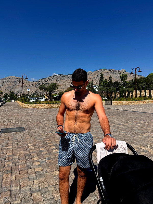 barzomer instagram image archive image