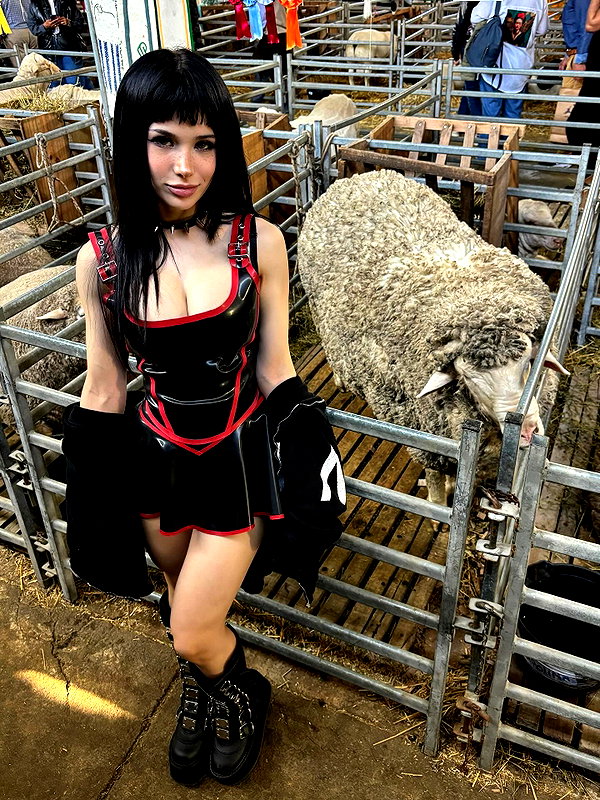 nicoleponyxo instagram image archive image