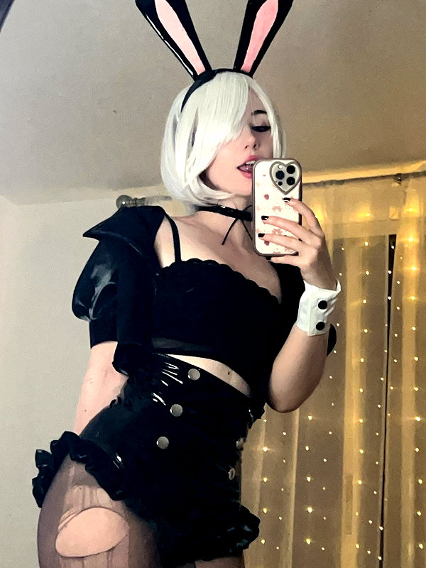 danielle.mercedie instagram image archive image