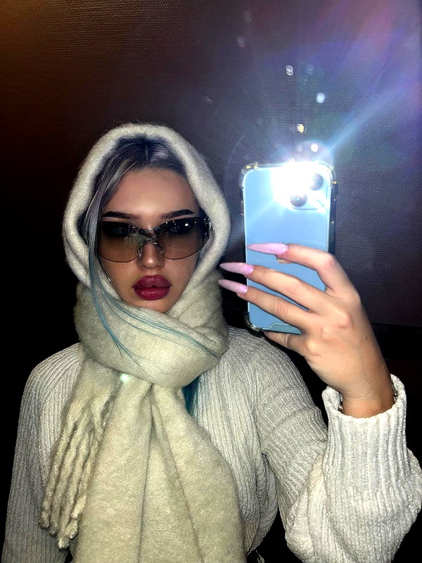 elinmaliaa instagram image archive image