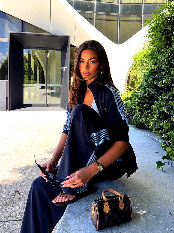 oliviaphillipps instagram image archive image