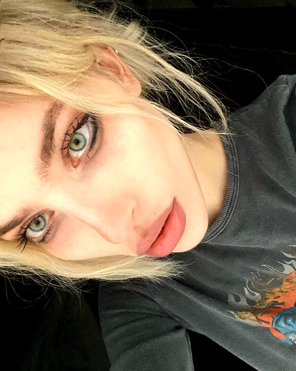 anya4everr instagram image archive image