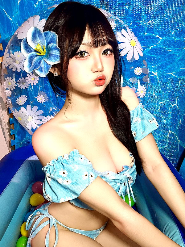 150_aiko instagram image archive image