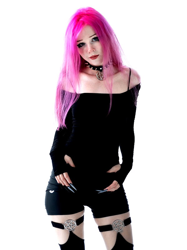tiny.eviluv instagram image archive image