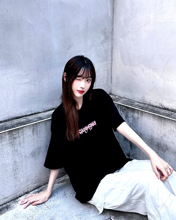 ku._03 instagram image archive image