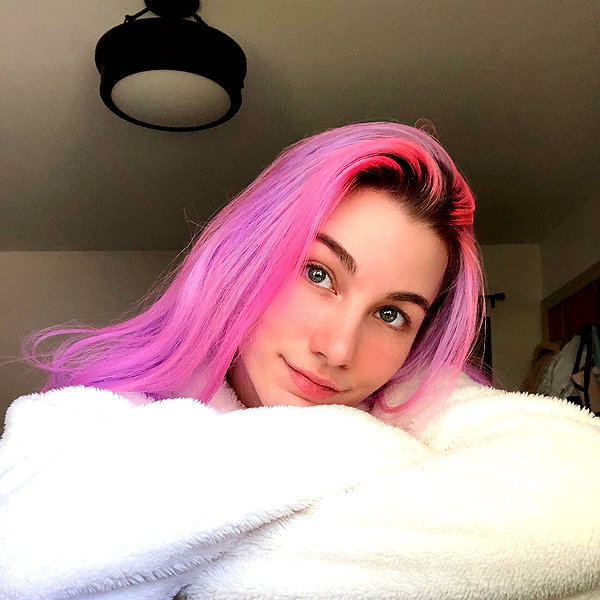 danielle.mercedie instagram image archive image
