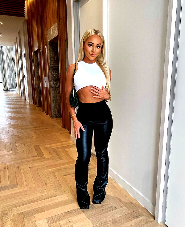 allieauton instagram image archive image