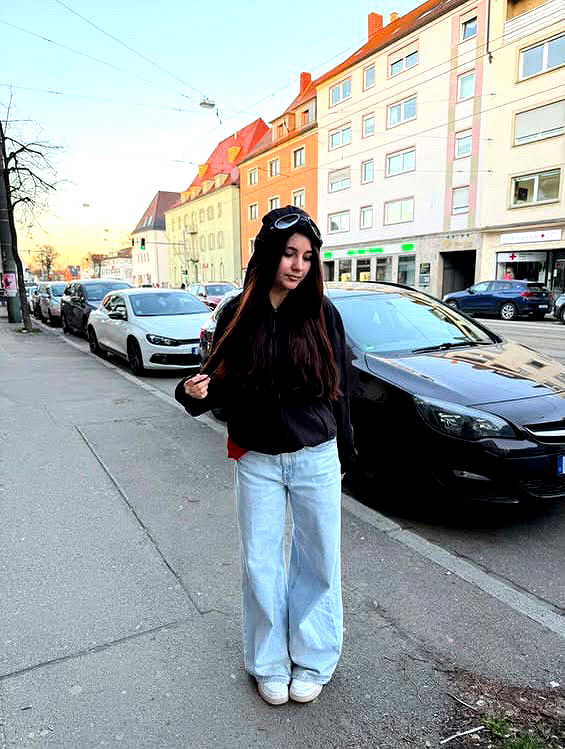 elviksi_07 instagram image archive image