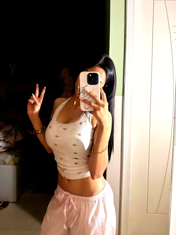 shanayarv instagram image archive image