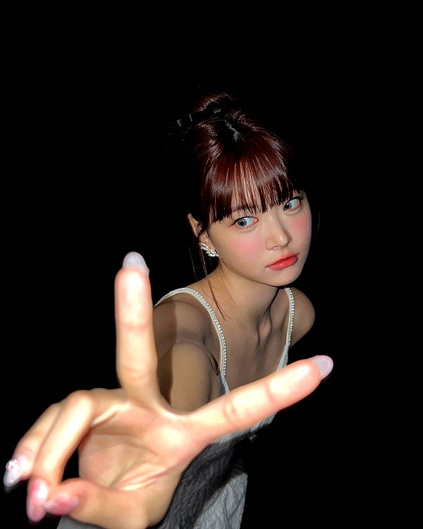 hhh.e_c.v instagram image archive image